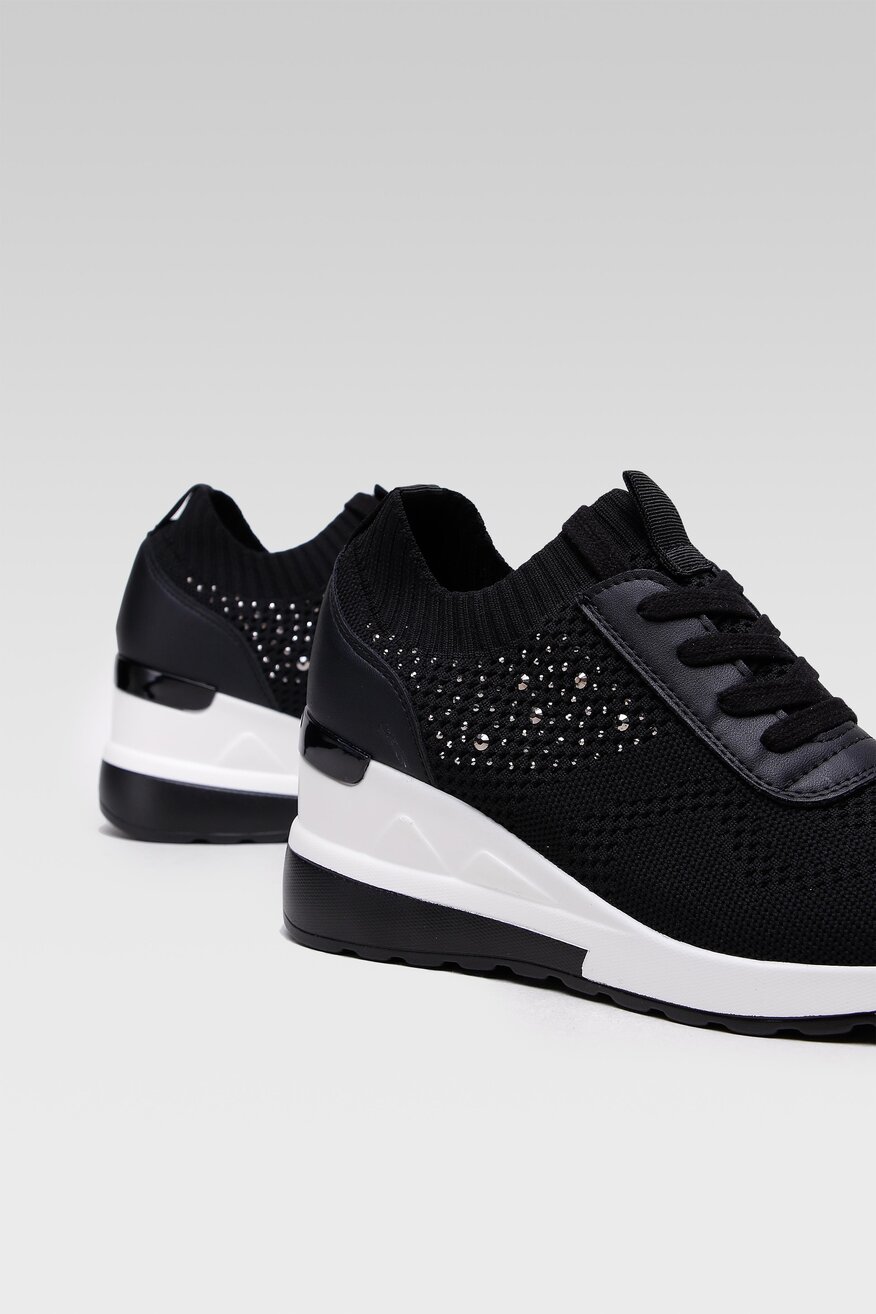 
                Jenny Fairy - Sneakersy na koturnie - 5904248256760