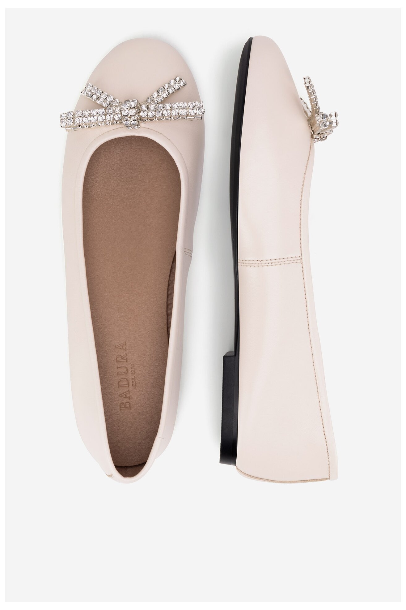 Балерина Badura CARNATION-8221-133 БЯЛ
