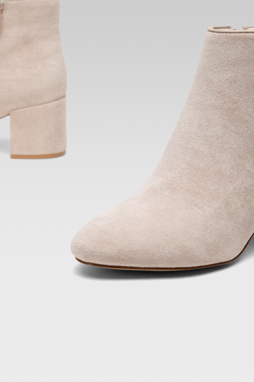 
                Jenny Fairy - Botki na obcasie - 5904248887360