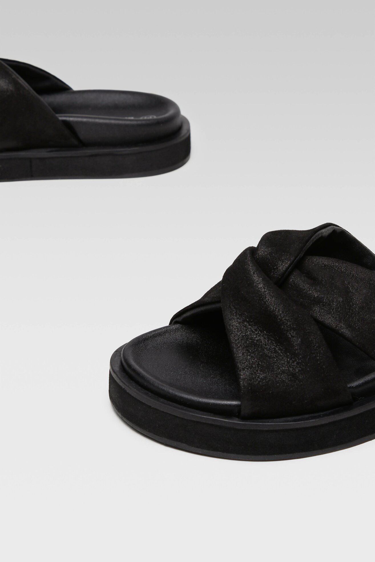 Klapki Lasocki WI16-4808-06 Czarny