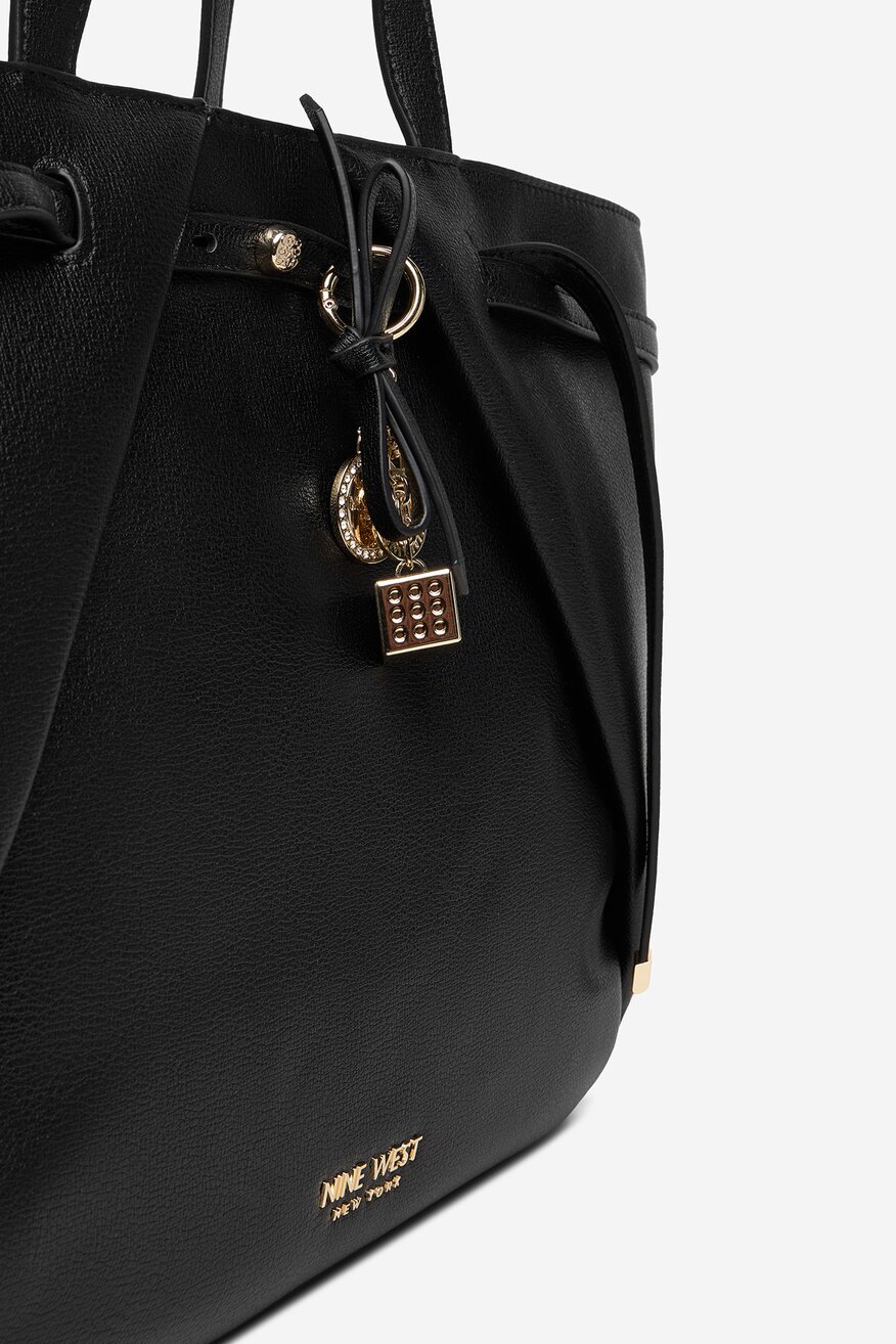 
                Дамска чанта NINE WEST ЧЕРЕН - 5906751563618