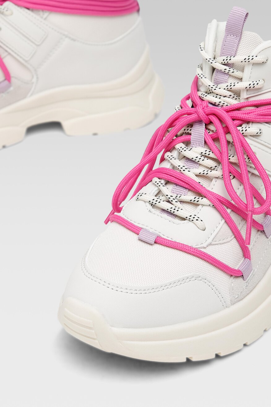 
                Nylon Red - Trzewiki na grubej podeszwie - 5904862215389