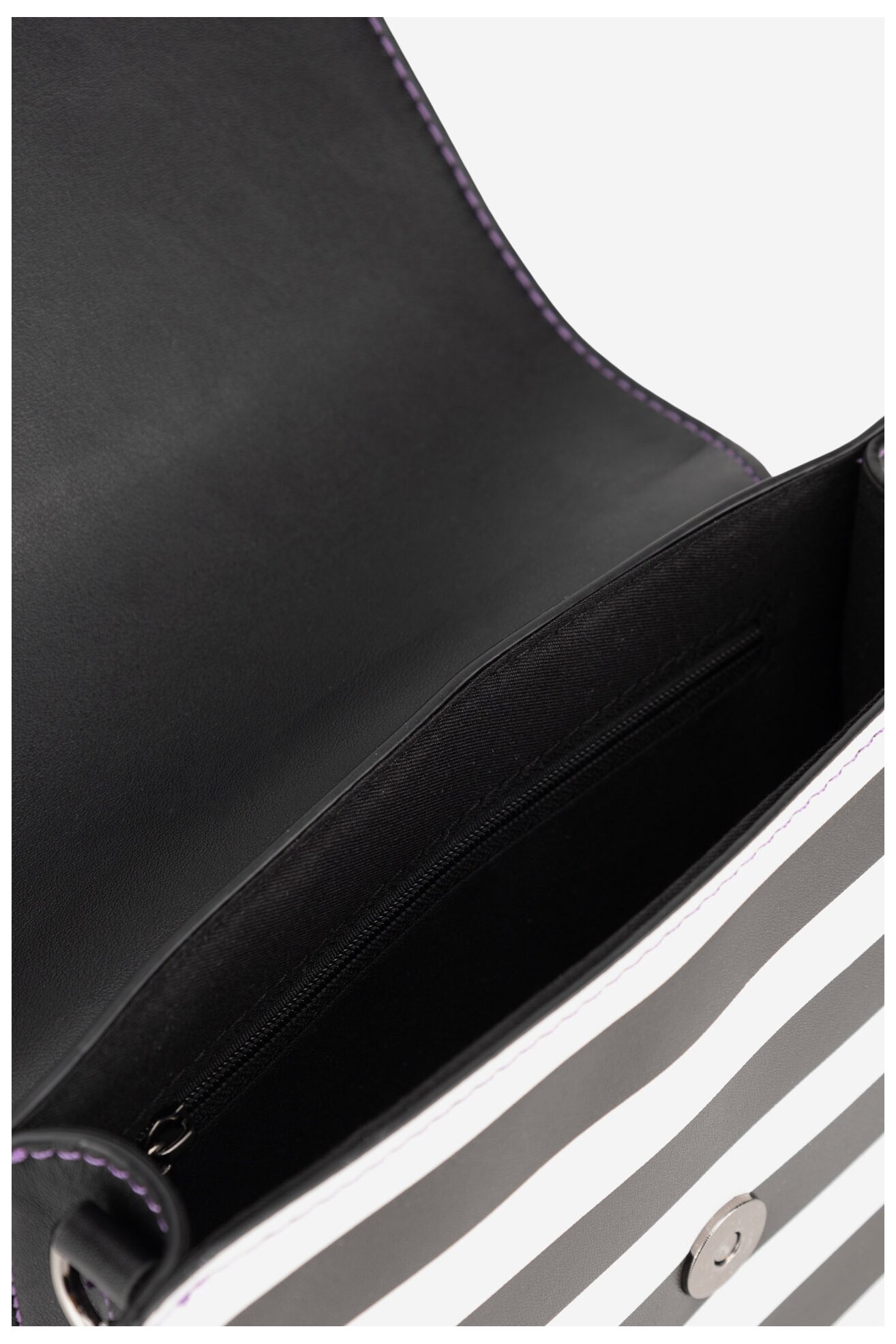 Torebka BEETLEJUICE ACCCS-AW24-322WBBJ Czarny