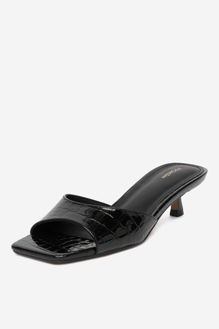 
                DeeZee - Klapki - 5906751979419