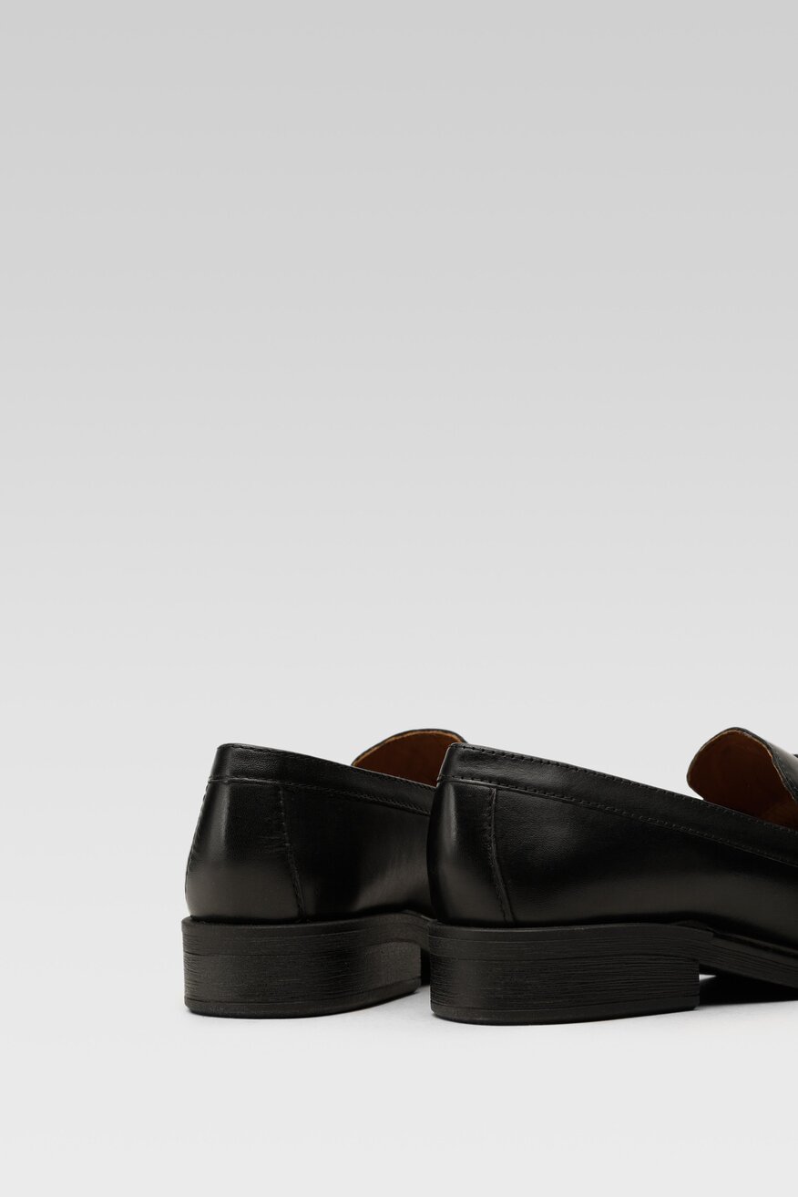 
                Половинки обувки Lasocki ЧЕРЕН - 5903698933917