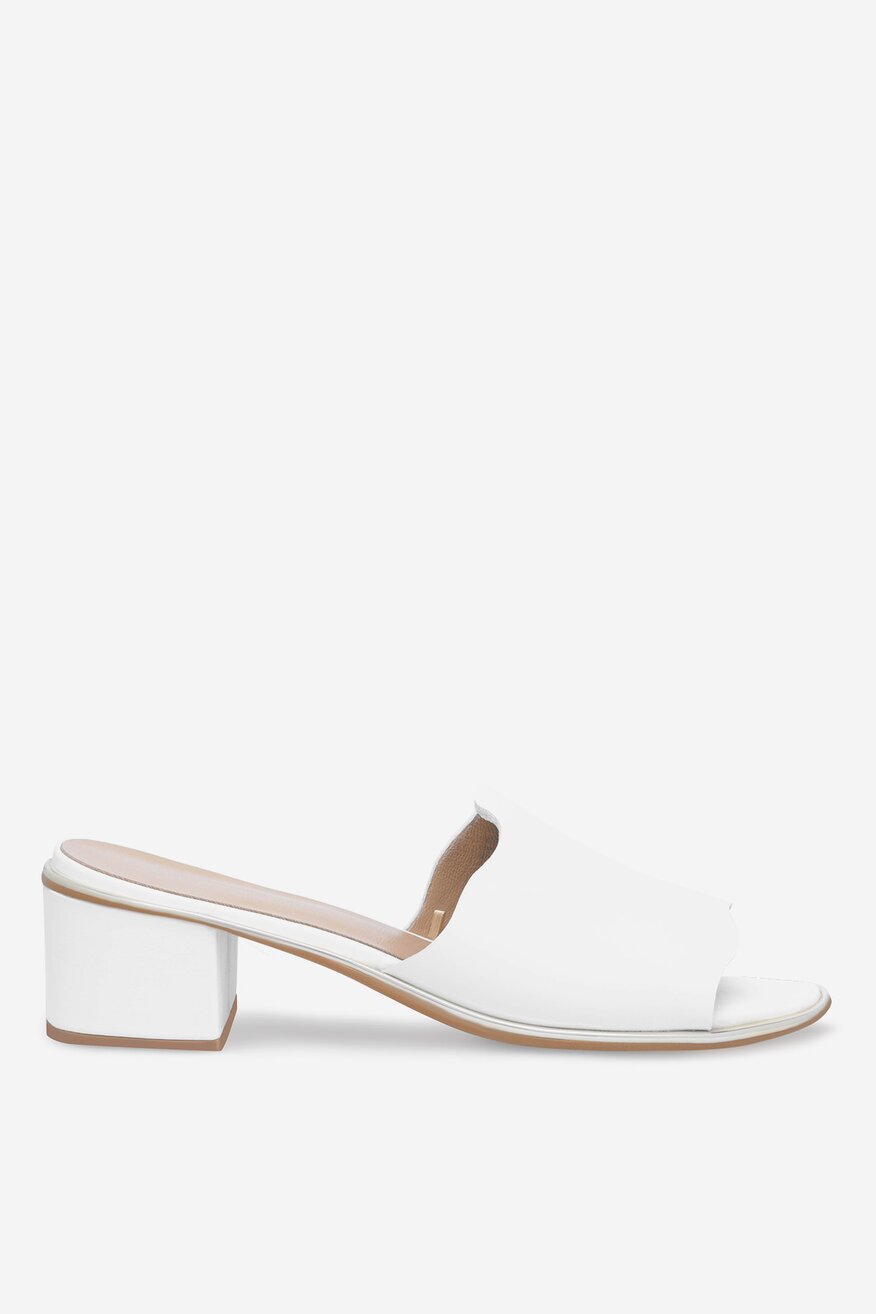 
                Lasocki - Klapki skórzane - 5905588569831