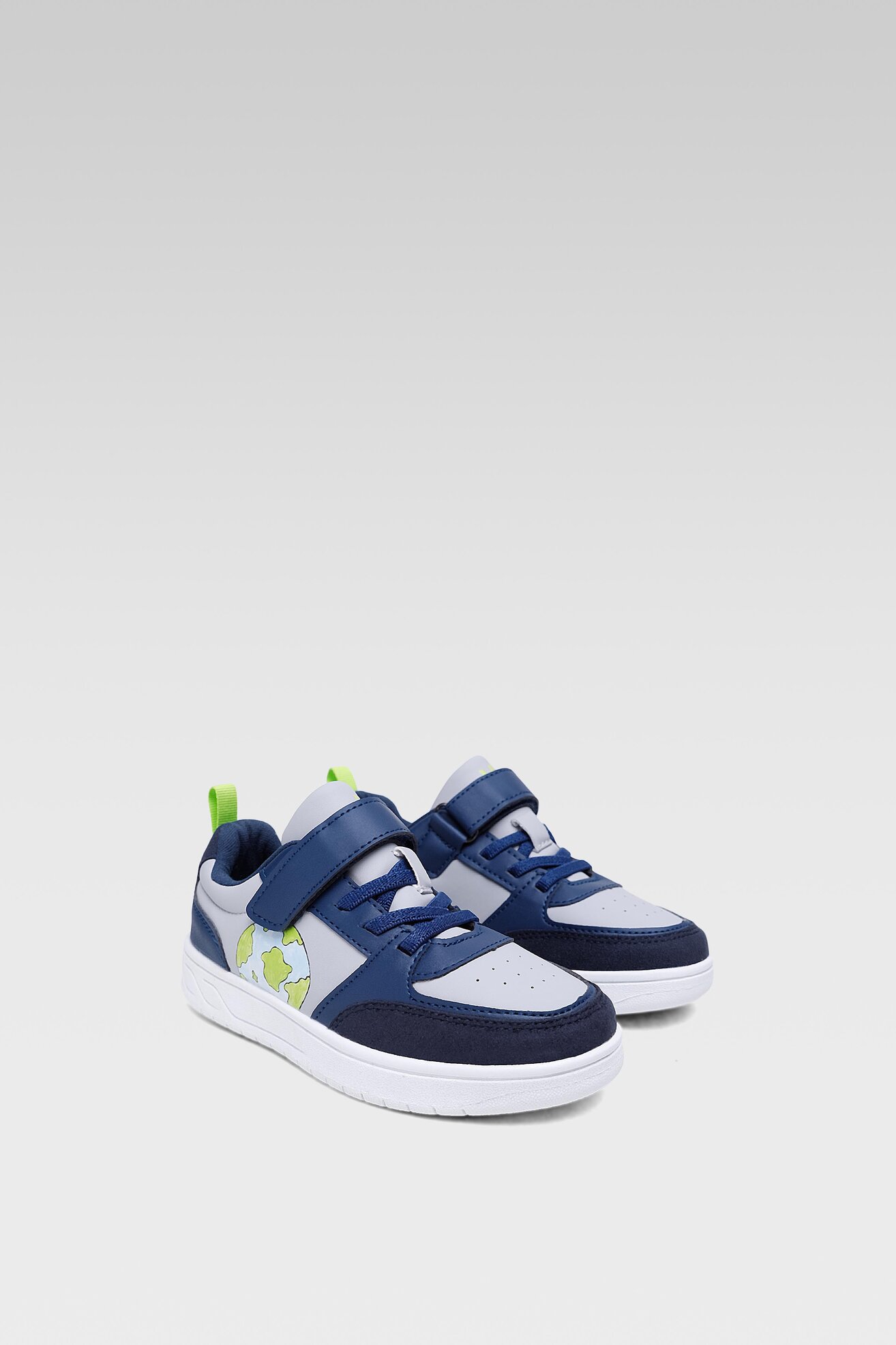 Obuwie sportowe OMENAA FOUNDATION CP40-21417Z-OF Granatowy