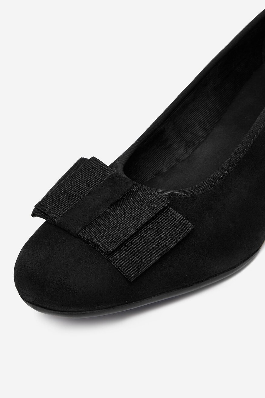 
                Körömcipő Lasocki FEKETE - 5906751611005