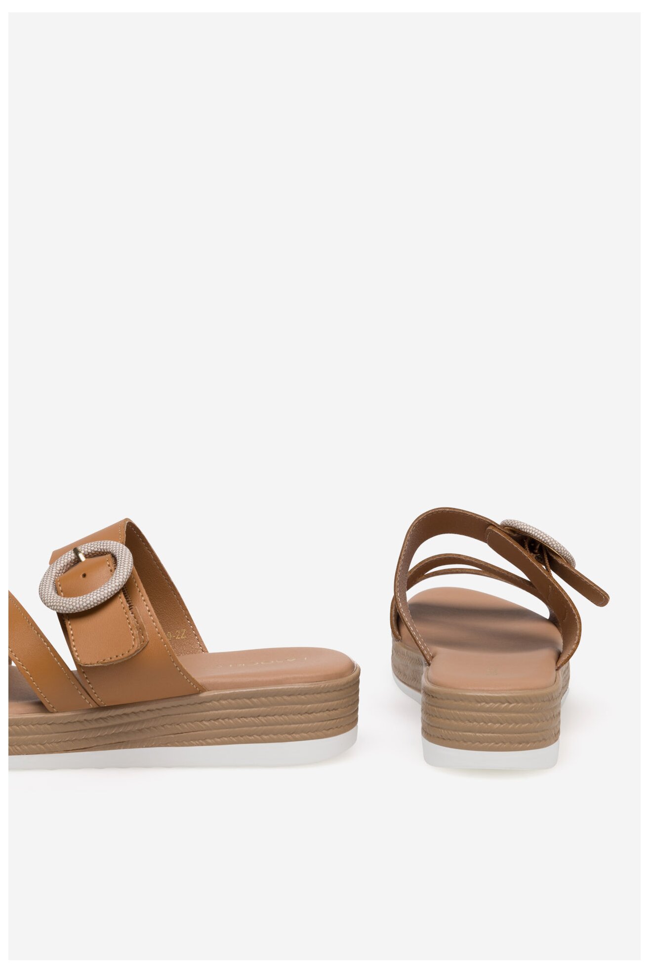 Шльопанець Lasocki WFA2719-2Z ВЕРБЛЮЖИЙ