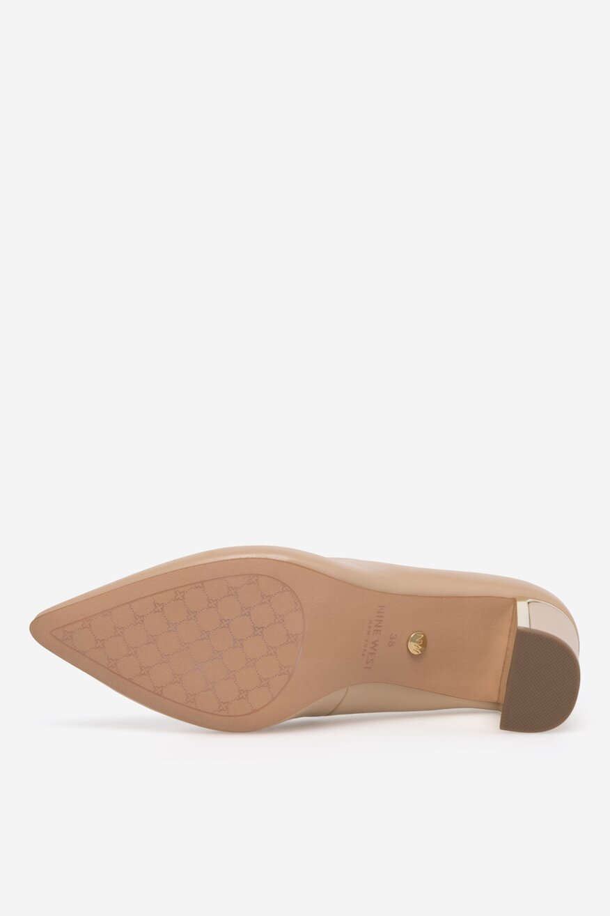 
                NINE WEST - Czółenka na słupku - 5905588472988