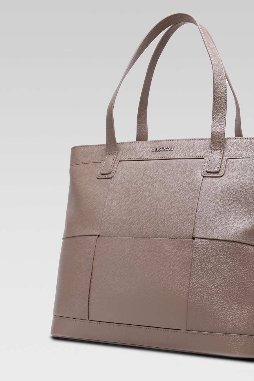 
                Дамска чанта Lasocki ТЪМНОБЕЖОВ - 5904248088408