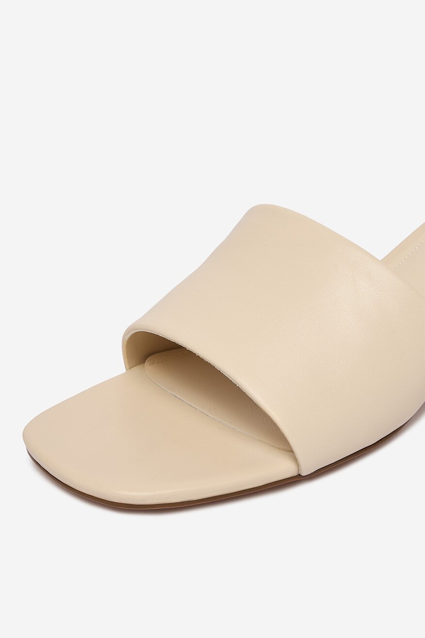 
                Gino Rossi - Klapki skórzane na obcasie - 5906751907993