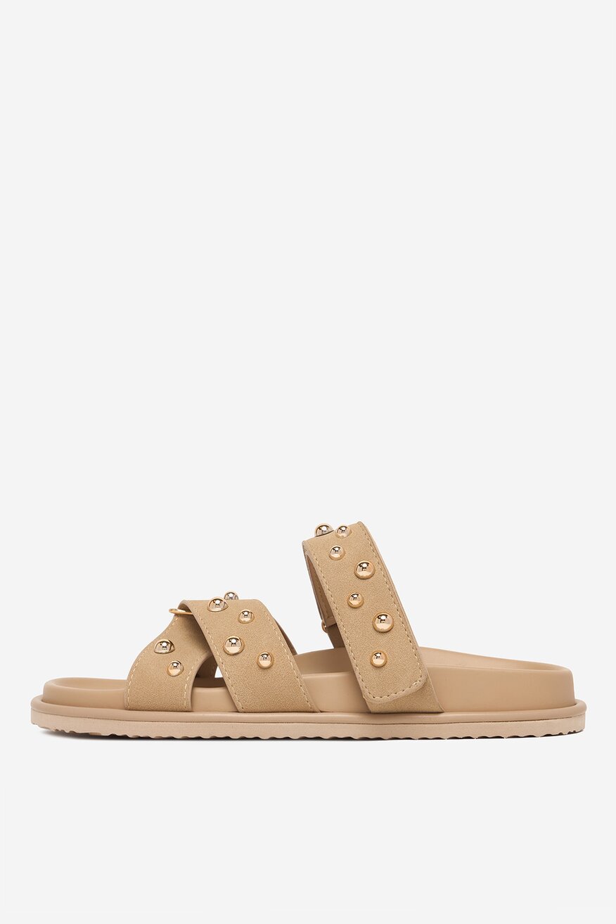 
                Шльопанець DeeZee БЕЖЕВИЙ - 5906751849583