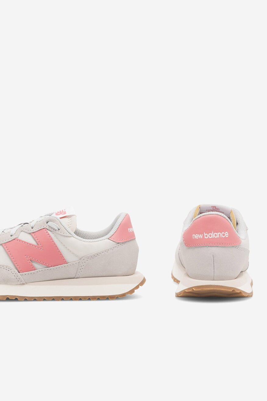 Sportovní obuv New Balance SVĚTLE ŠEDÁ - 2230054168267