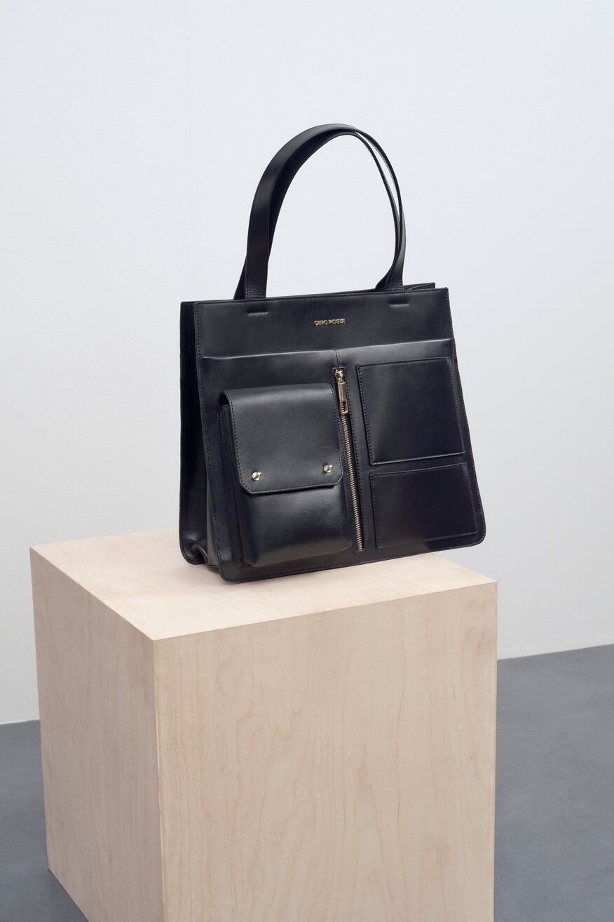 
                Kézitáska Gino Rossi FEKETE - 5904862071879