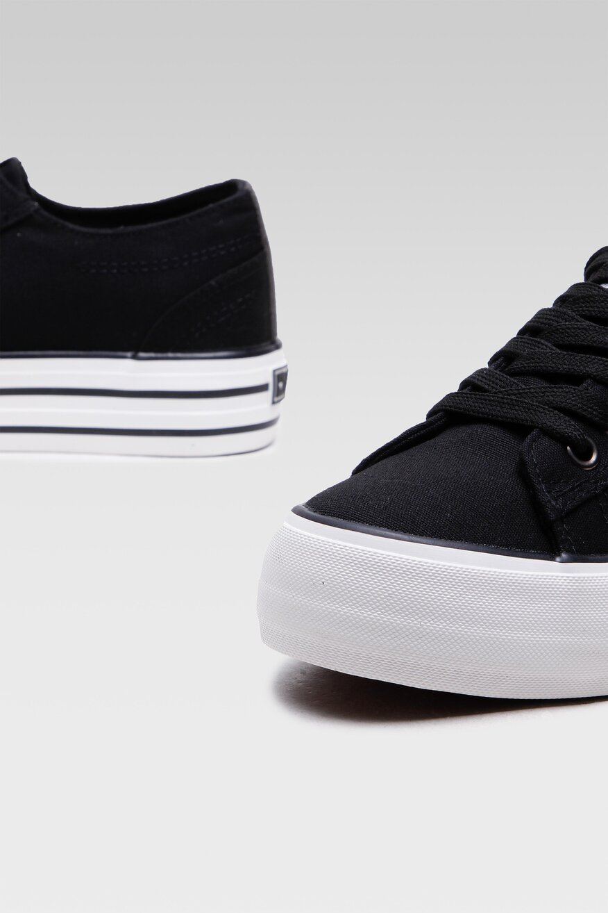 
                Big Star - Trampki klasyczne - 5904248203689