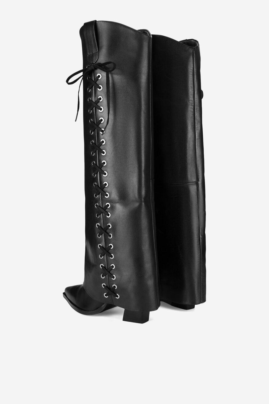 
                Csizma EVA MINGE FEKETE - 5905588827511