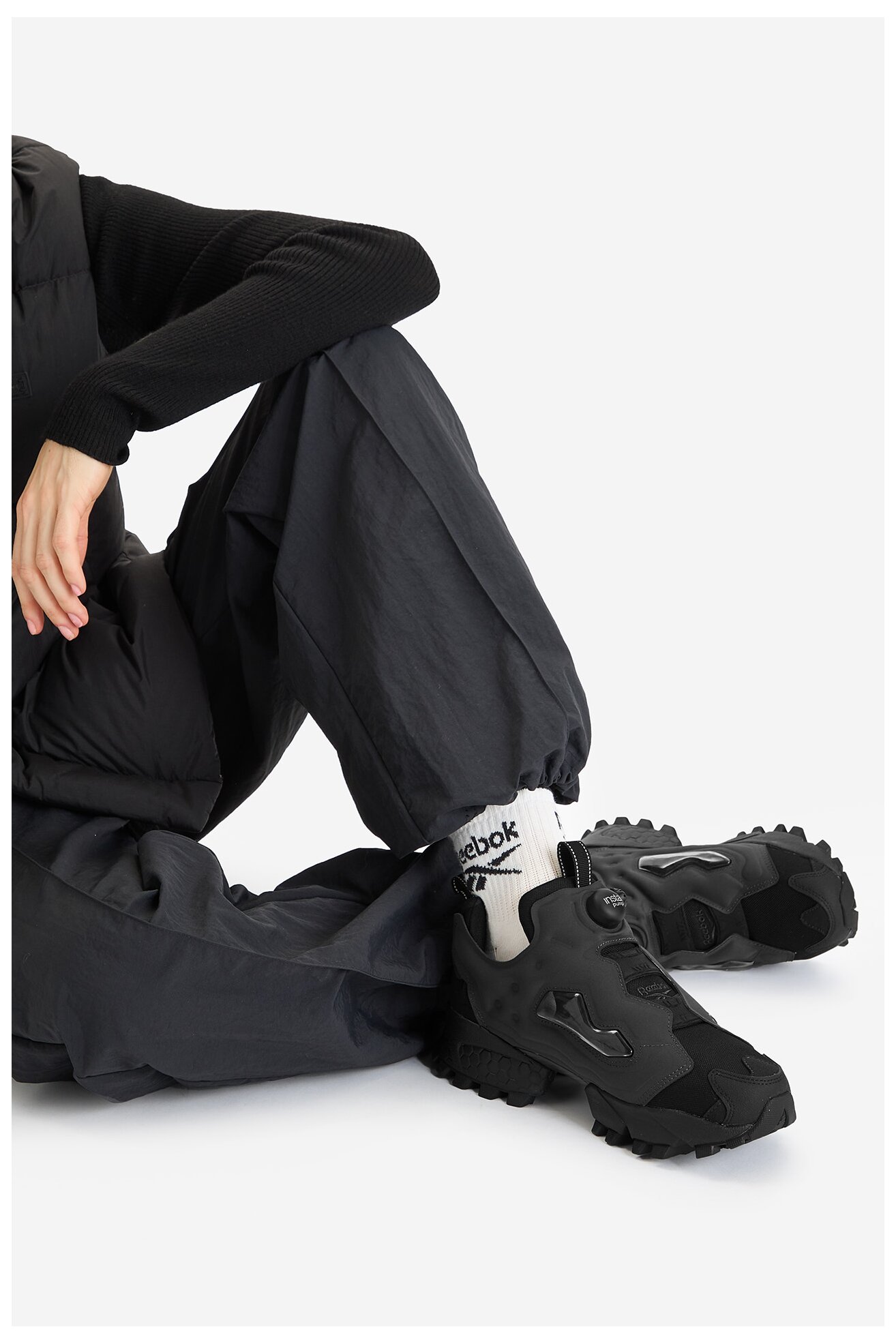 Sportcipő Reebok EO-INSTAPUMP FURY 94 WINTER 100230812 FEKETE