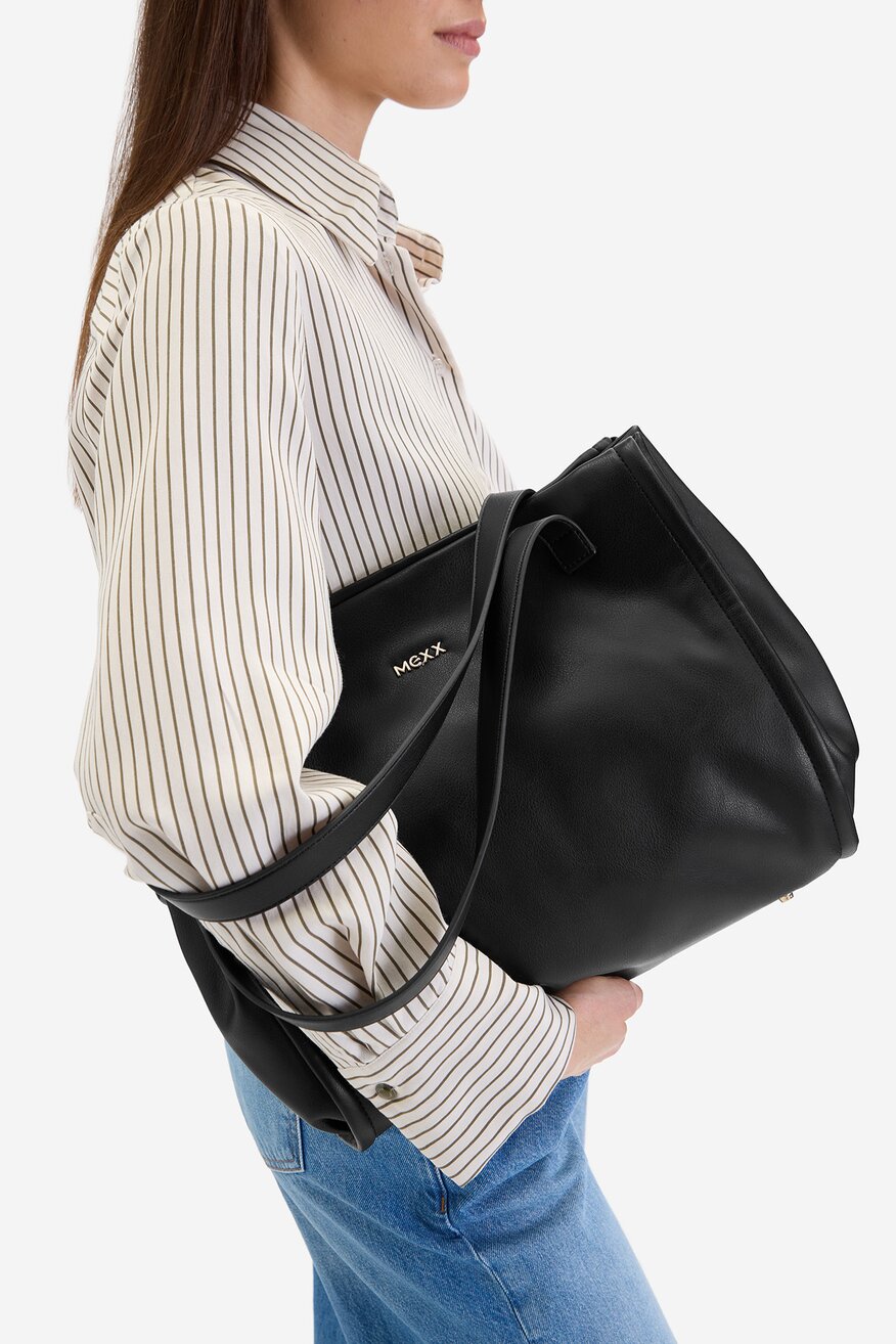 
                Сумка З Ремінцем Mexx ЧОРНИЙ - 5906751554586