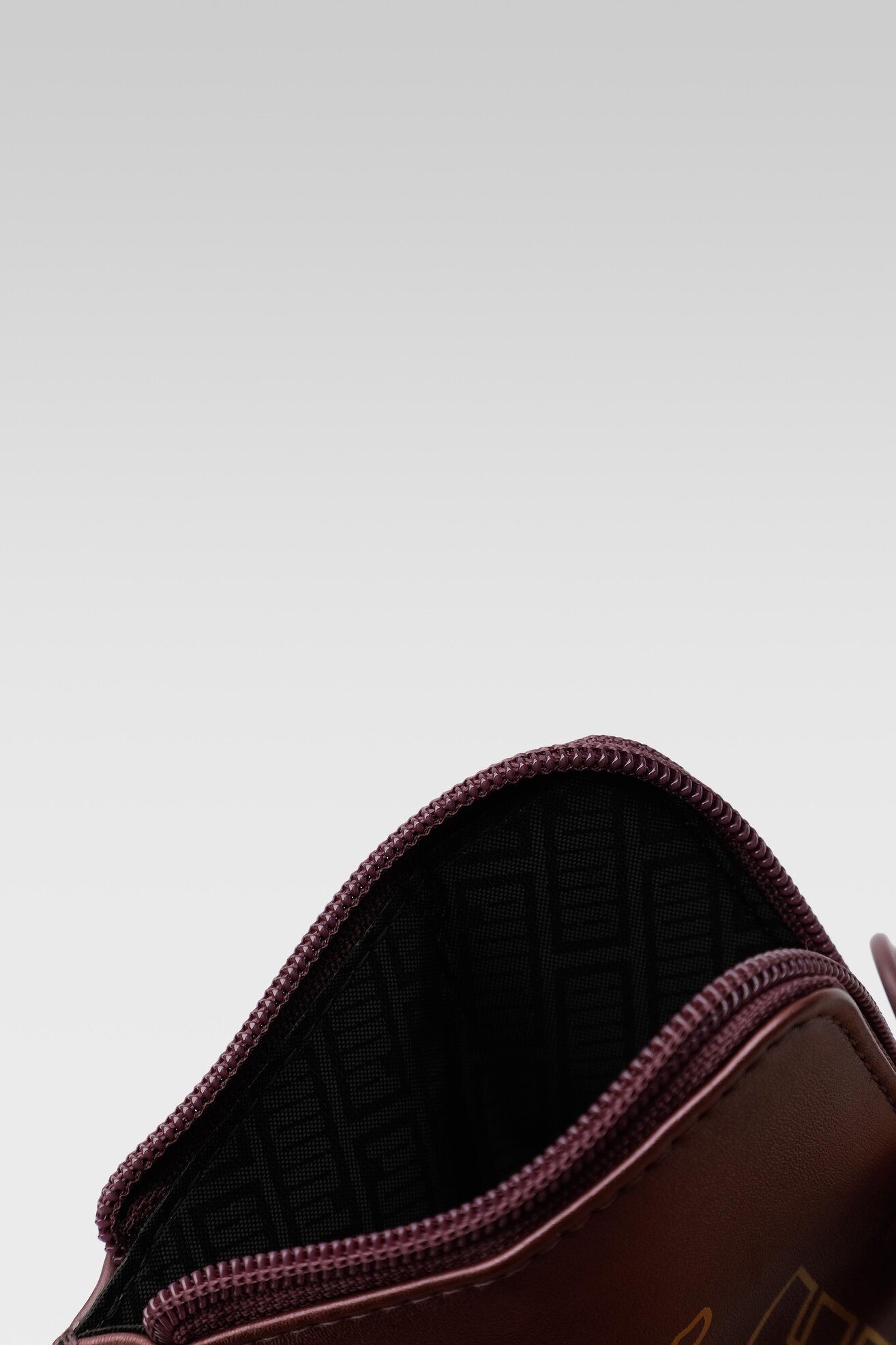 Младежка чанта Puma CORE UP MULTI POUCH 7915903 ВИОЛЕТОВ