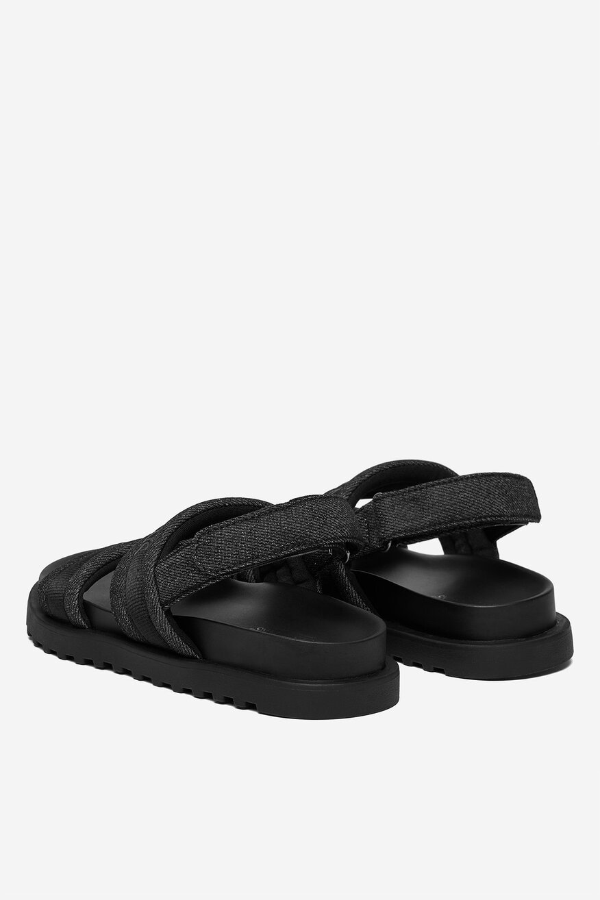 
                Сандалі GUESS JEANS ЧОРНИЙ - 5907964035213