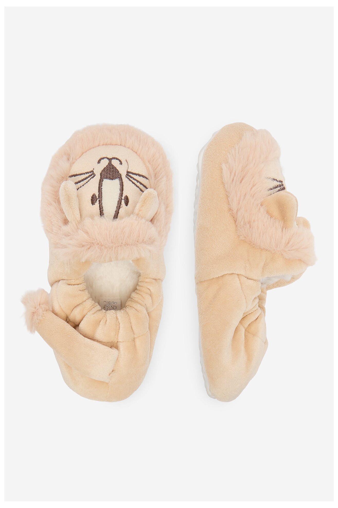 Чехли Action Boy B12035 БЕЖОВ