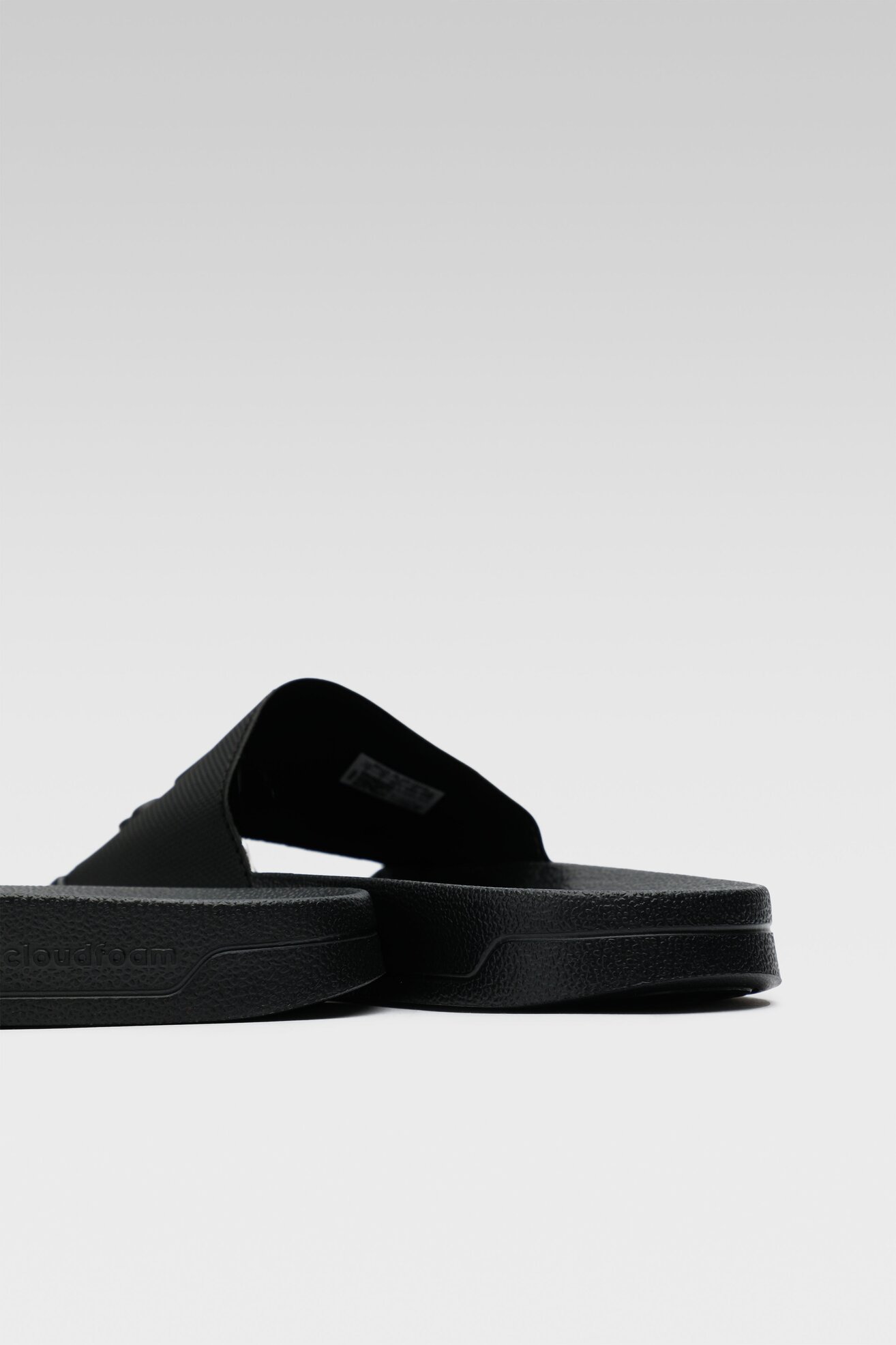 Slajdovi za bazen ADIDAS ADILETTE SHOWER GZ3779 CRNA