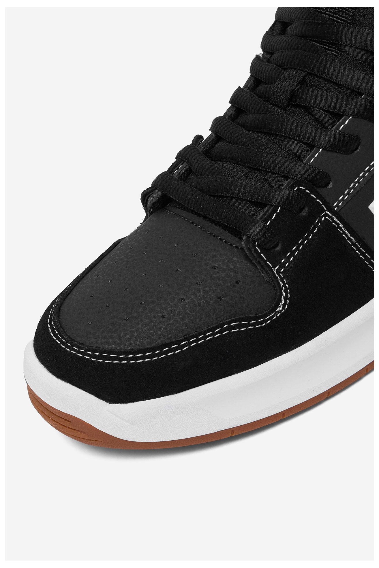 Кросівки спортивні DC Shoes EO-LYNX ZERO ADYS100615-XKKW ЧОРНИЙ