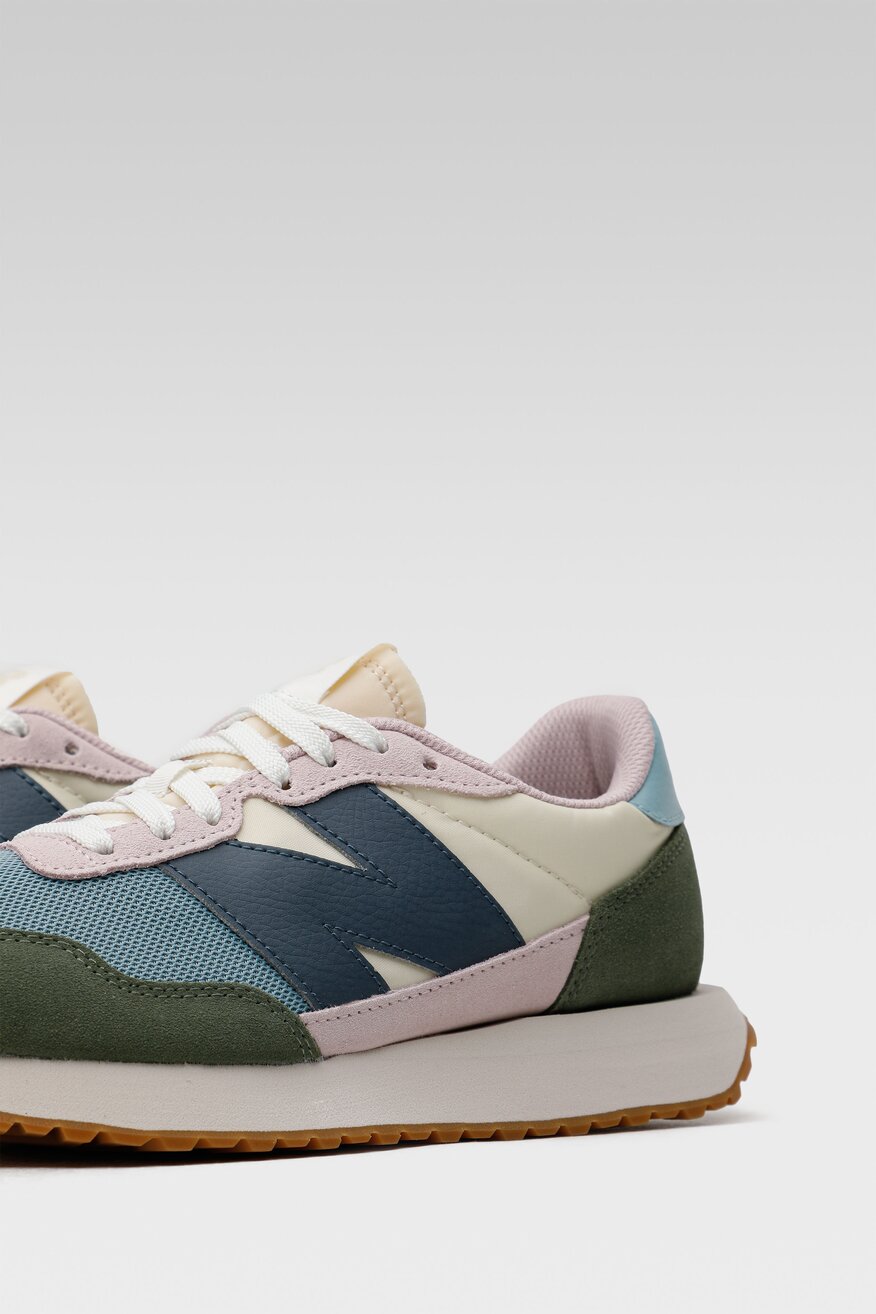 
                New Balance - Skórzane obuwie sportowe kolorowe - 5904862026947