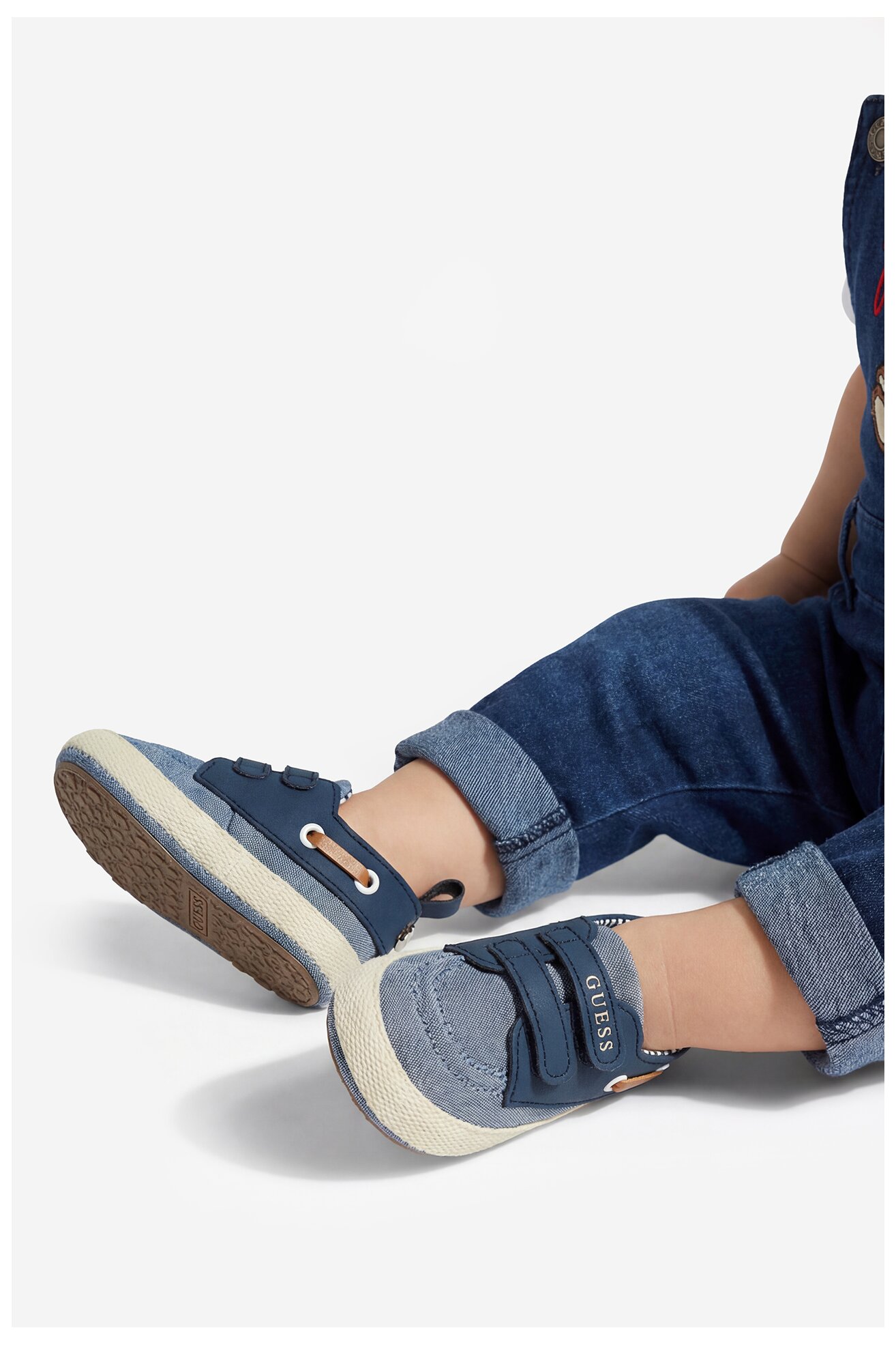 Półbuty GUESS CEO-CM250725-10 Granatowy