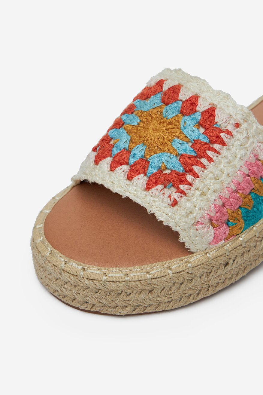 
                Șlapi DeeZee ALB - 5904410861389