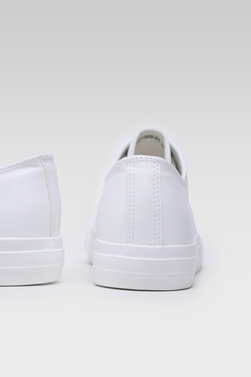 
                Jenny Fairy - Trampki białe - 5904862866147