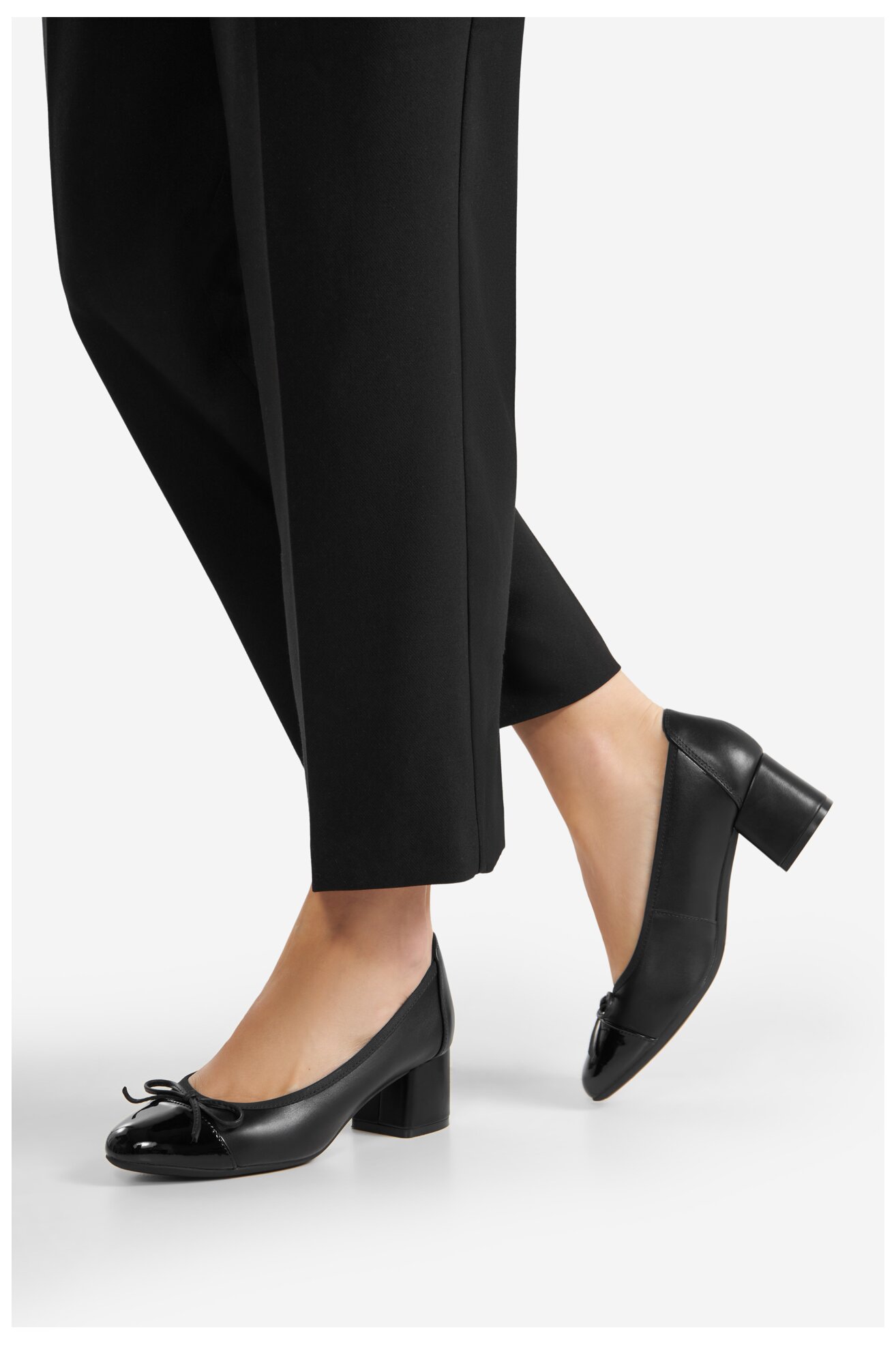 Cipele na štiklu Lasocki WYL4060-3Z CRNA