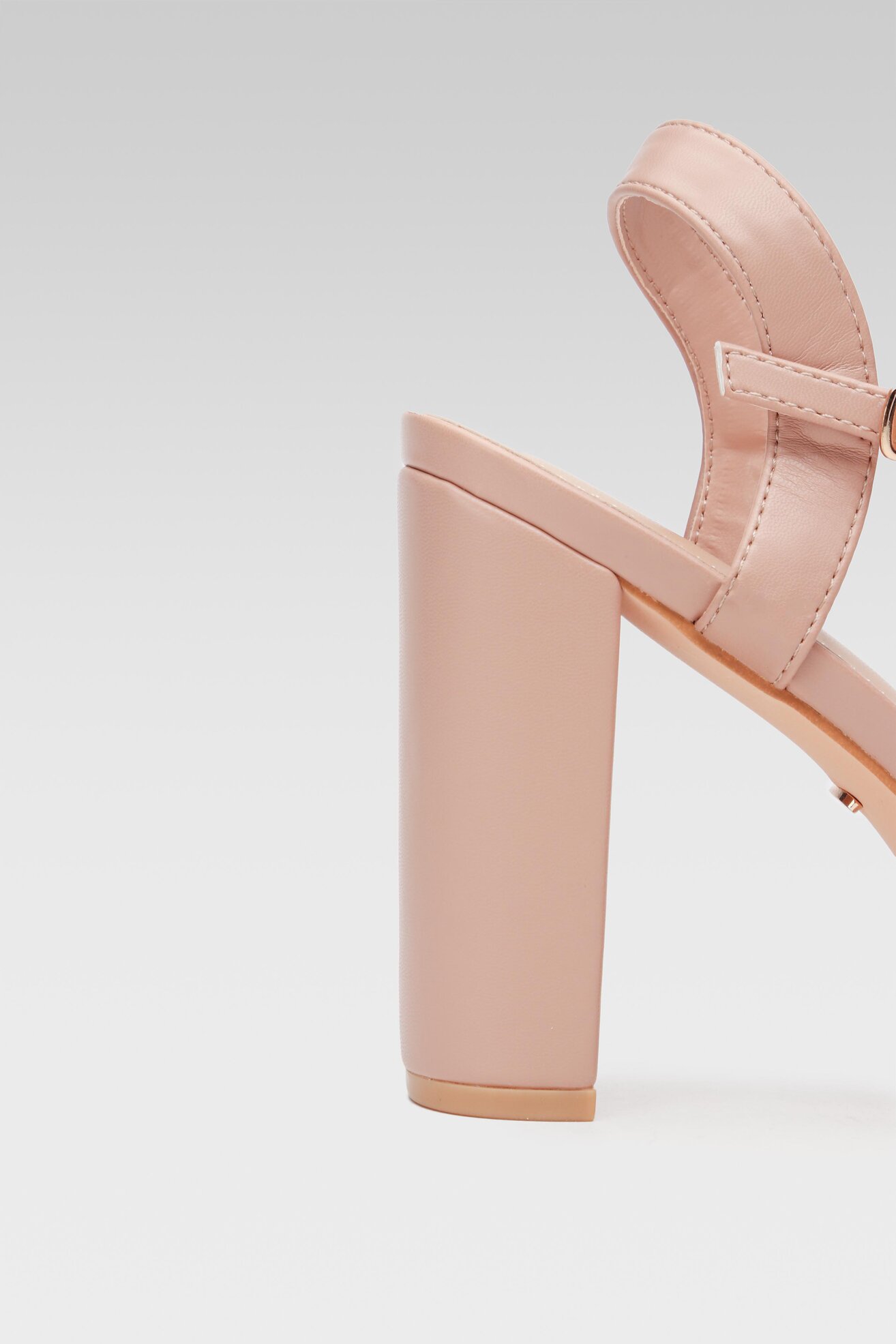 Сандали DeeZee KL-F3613-2 БЕЖОВ