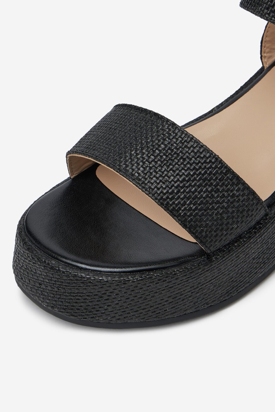 
                Sandale DeeZee NEGRU - 5904410842395