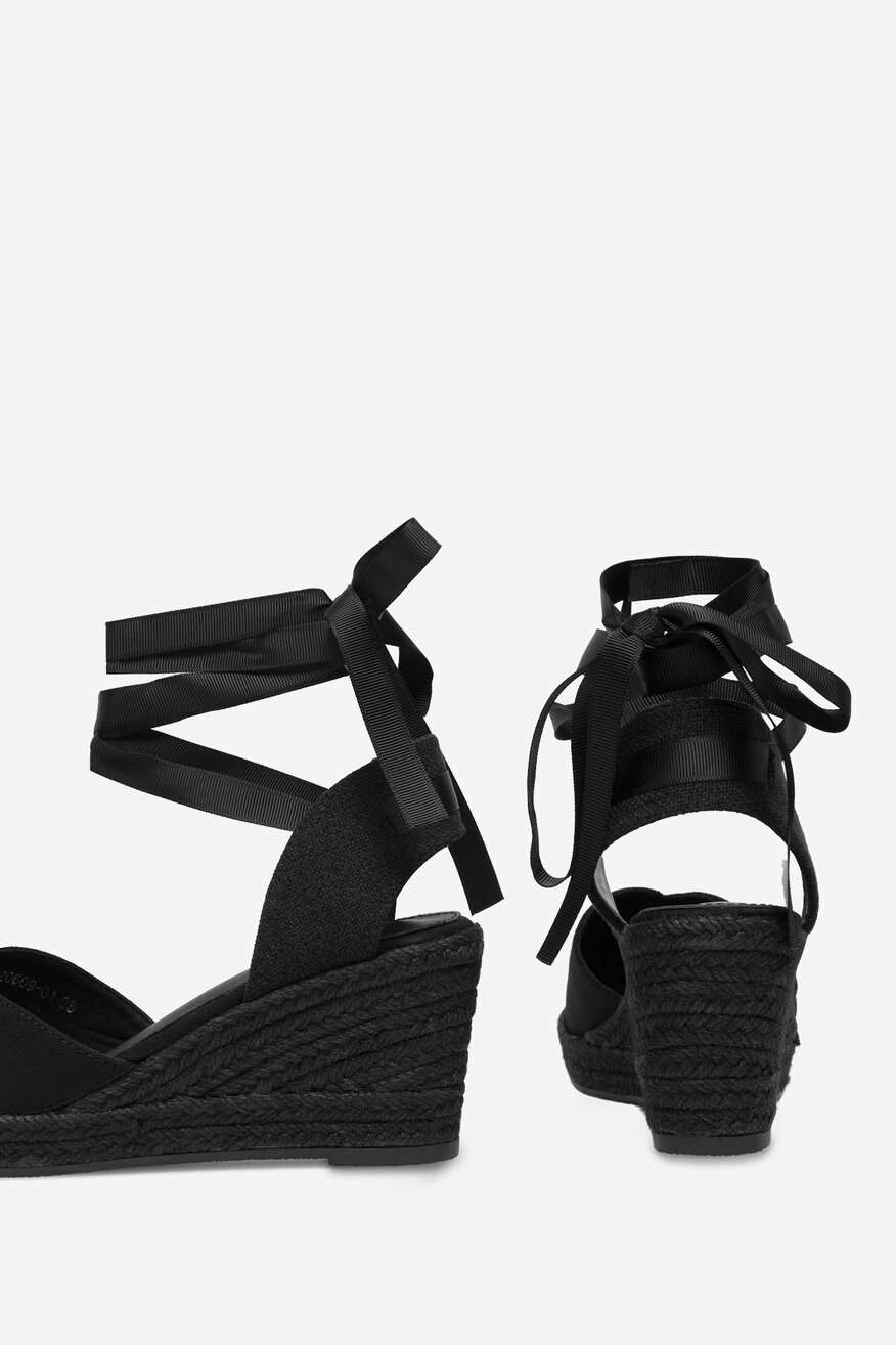 
                DeeZee - Espadryle na koturnie - 5905588407409