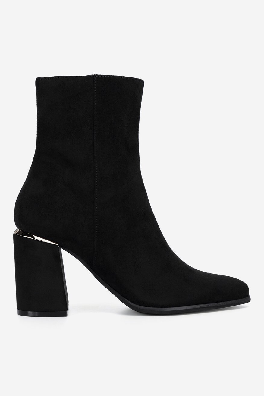 
                Ботильйони NINE WEST ЧОРНИЙ - 5905588921066