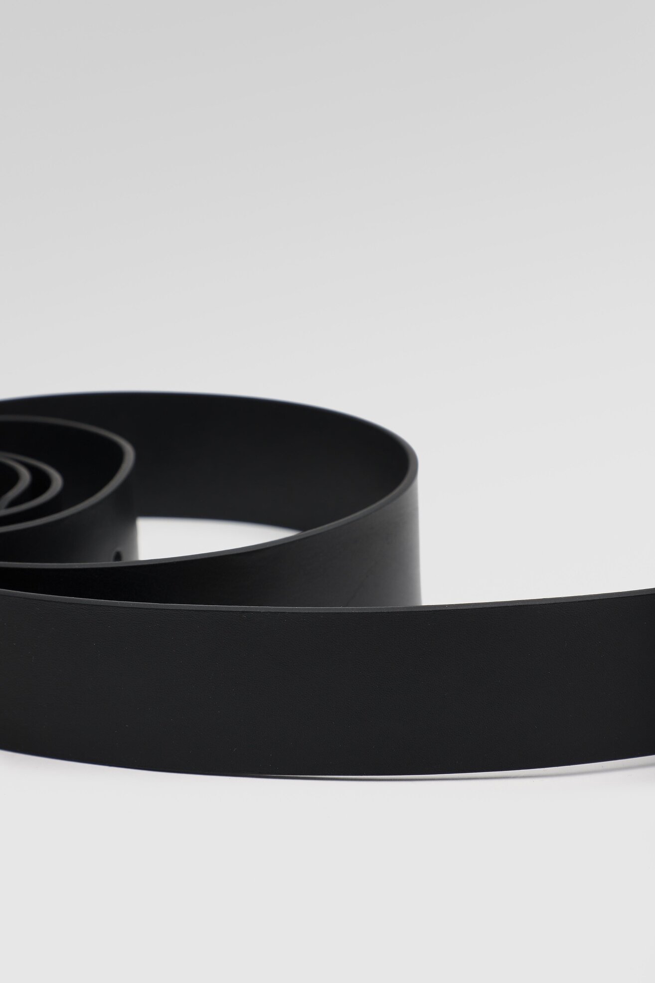 Pasek damski Gino Rossi O3W2-047-SS21 Czarny