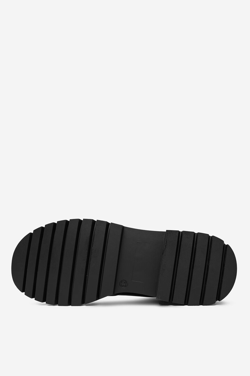 Šněrovací vyšší obuv DeeZee ČERNÁ - 5904410886023