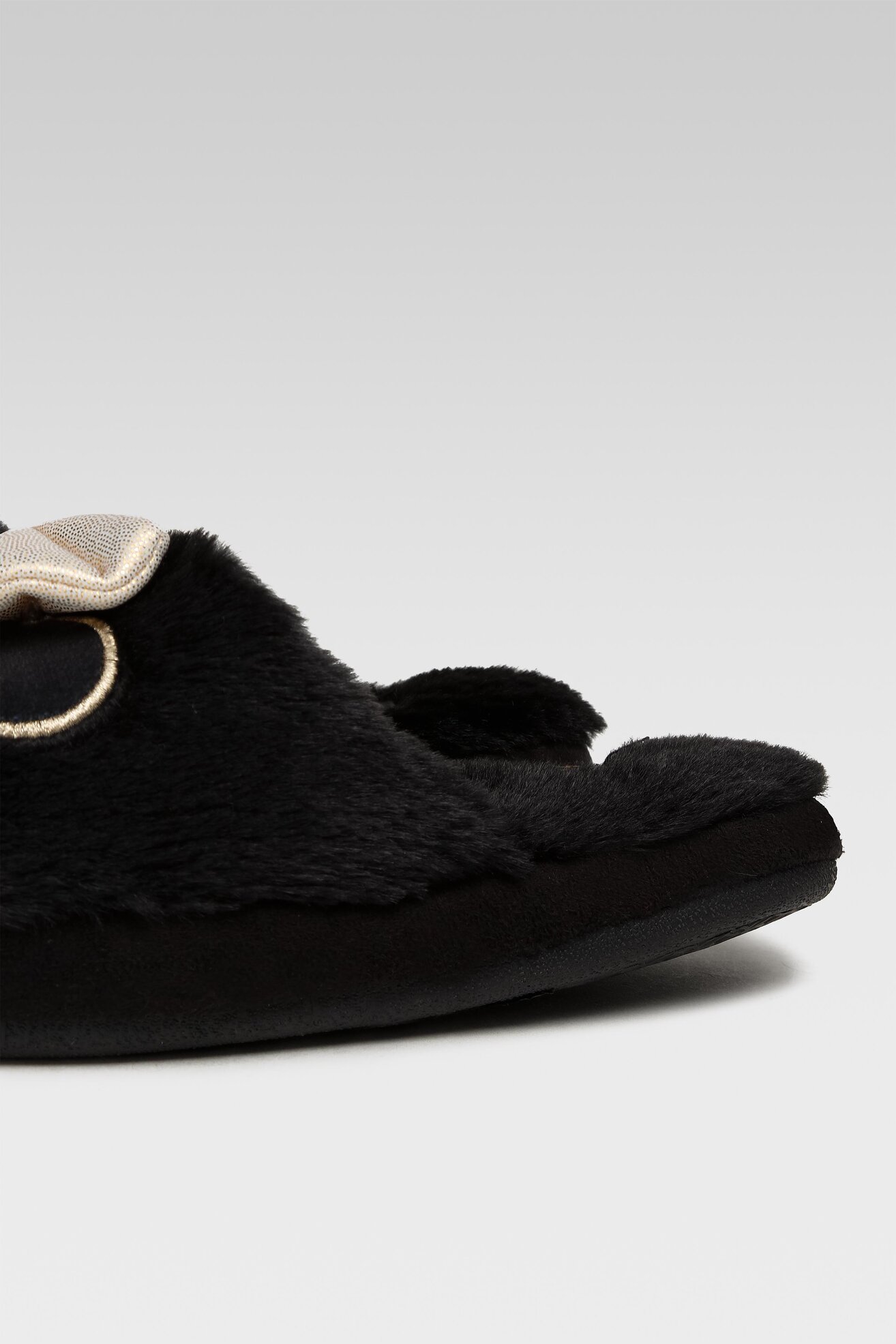 Papuci de casă Minnie Mouse AW22-125DSTC NEGRU