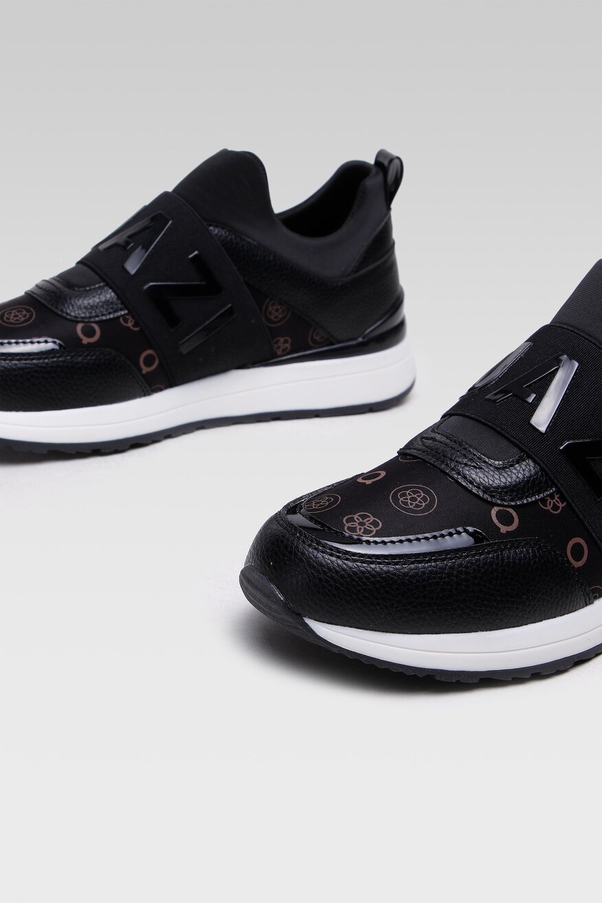 
                Quazi - Sneakersy z printem czarne - 5904248457990