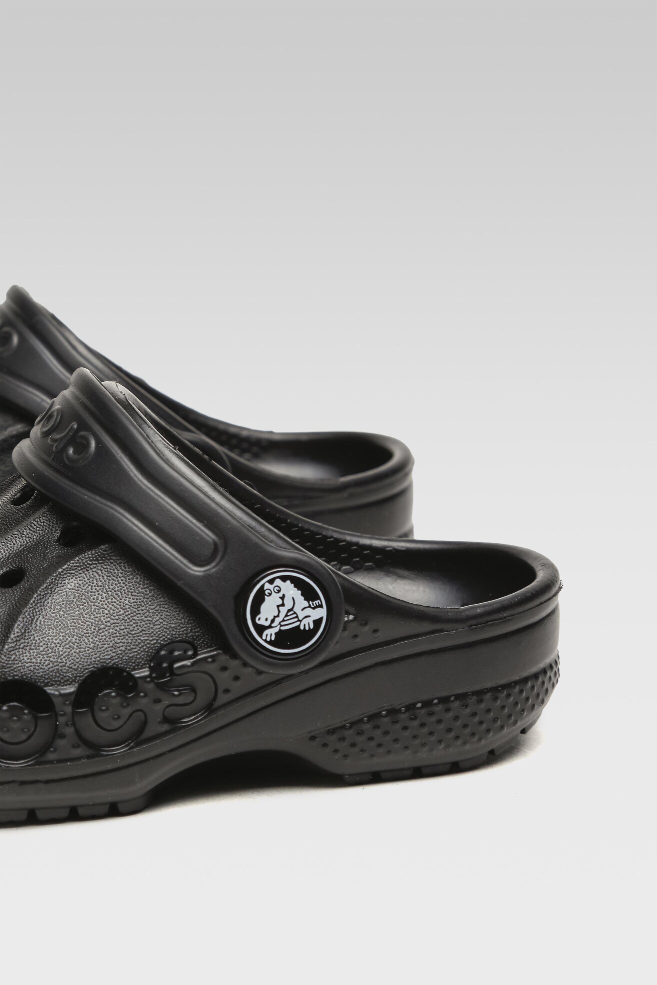 Klapki basenowe Crocs BAYA CLOG K 207012-001 Czarny