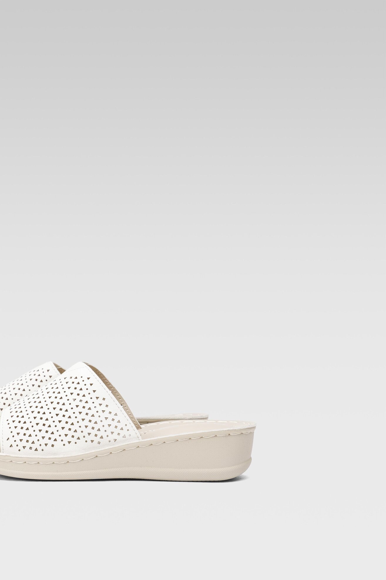 Papuče Clara Barson WSS20520-03 BELA