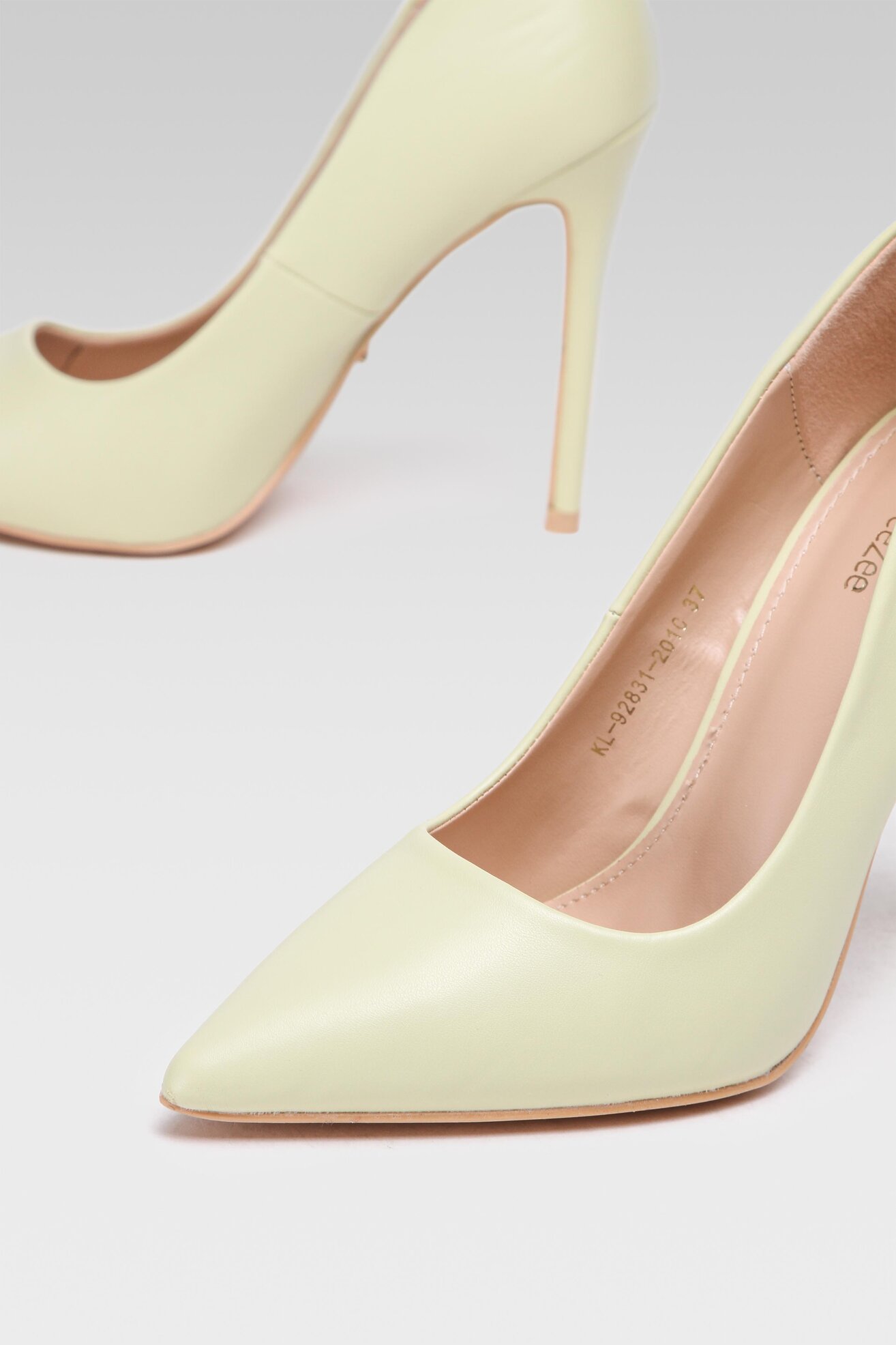 Pantofi cu toc DeeZee KL-92831-201C VERDE