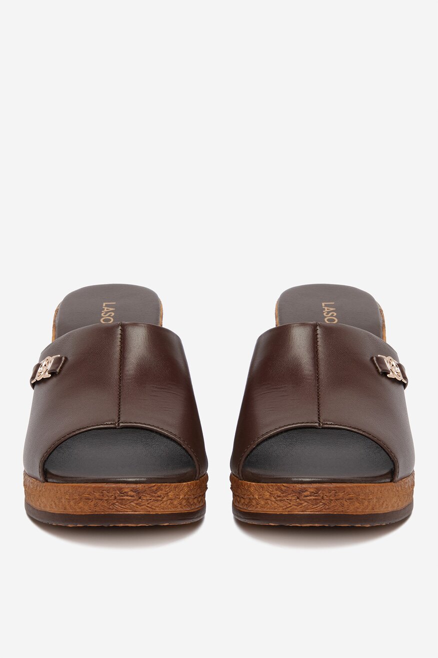 
                        Klapki Lasocki CEO-WI23-283-13 Brązowy - 5906751590102