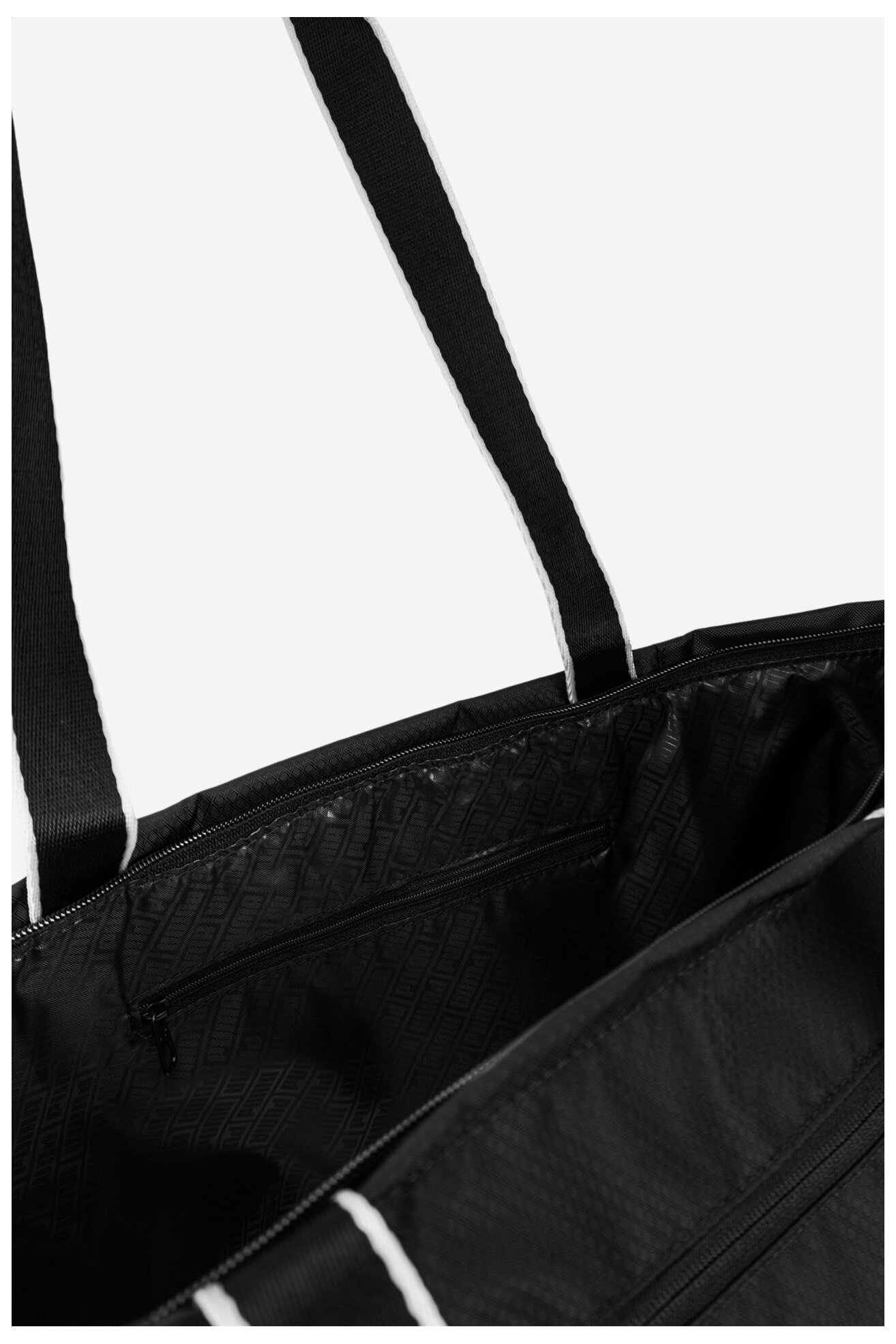 Torebka Puma CORE BASE LARGE SHOPPER 9063901 Czarny