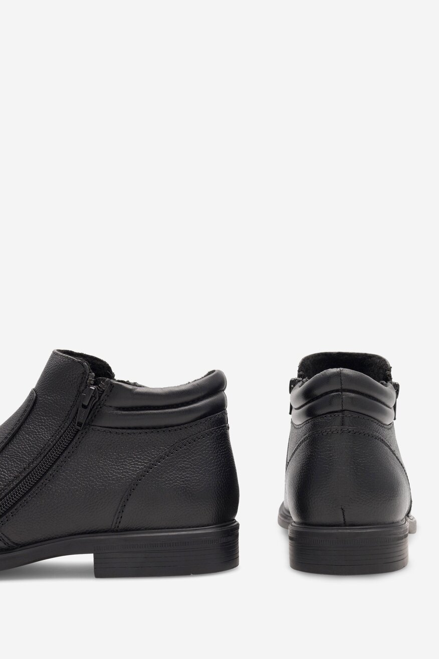 
                Lasocki - Skórzane botki - 5904862964683