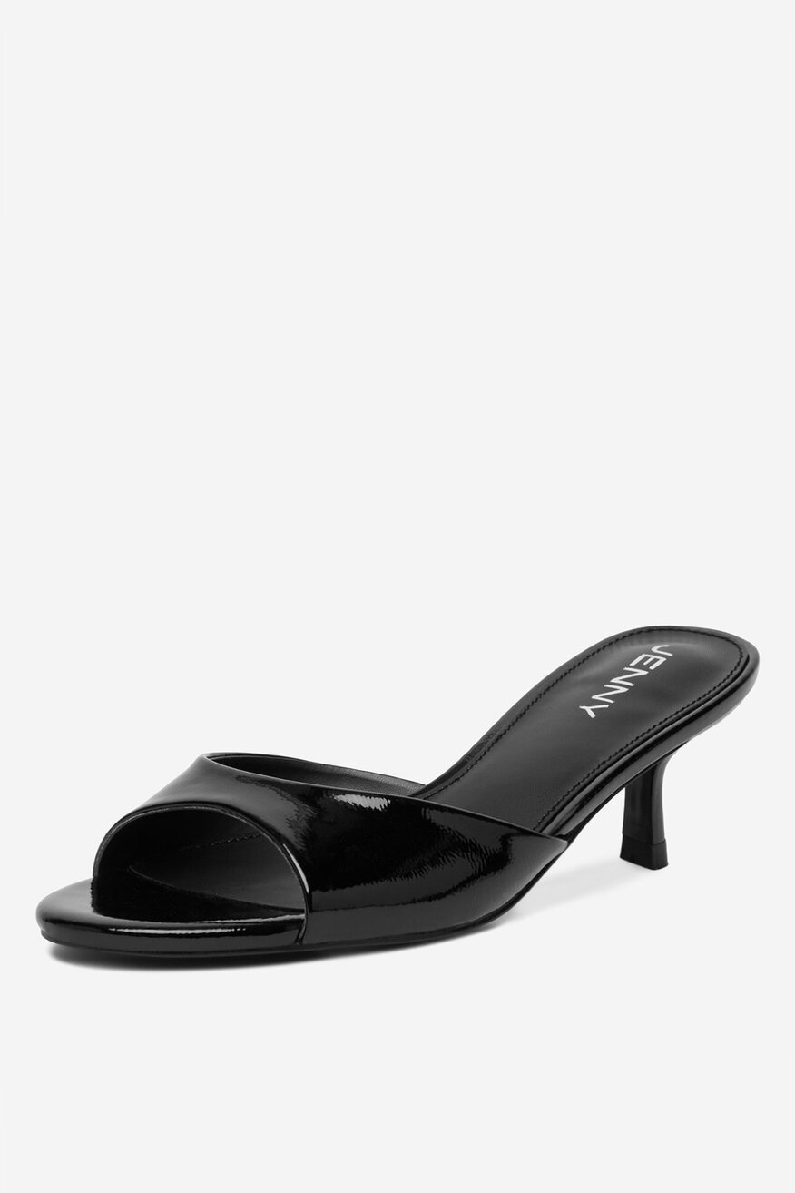 
                Шльопанець Jenny ЧОРНИЙ - 5906751982655