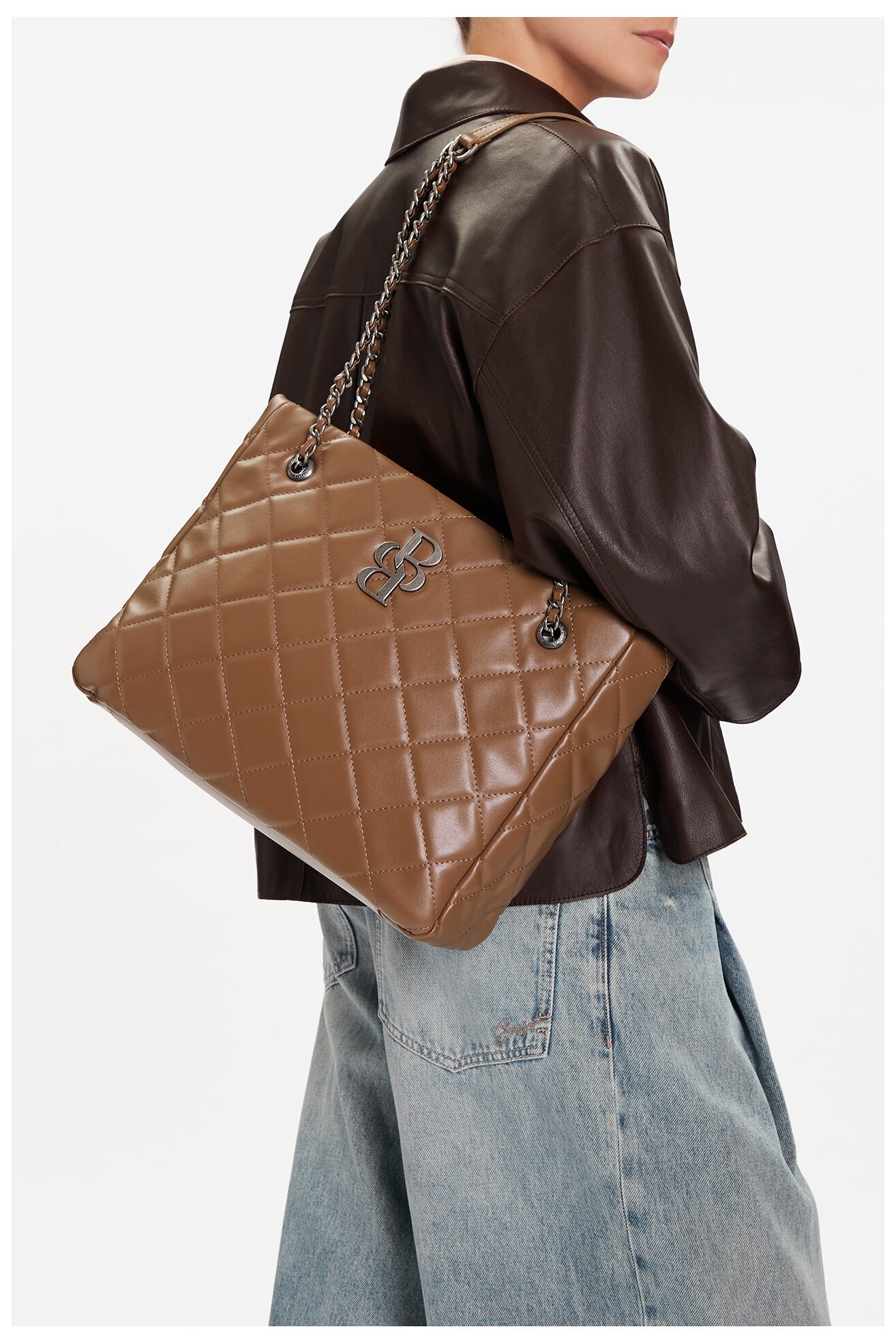 Kézitáska Badura C-ARNA-LA482-2962-1 SÖTÉTBÉZS