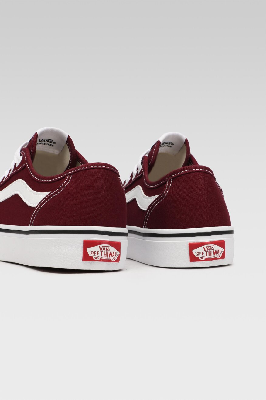 
                Vans - Trampki bordowe sznurowane - 5903698701110